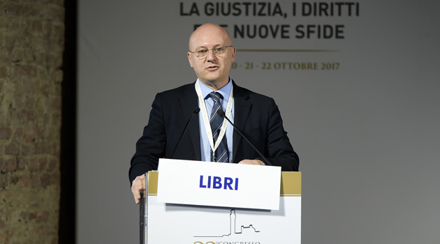 massimo-libri.jpg    